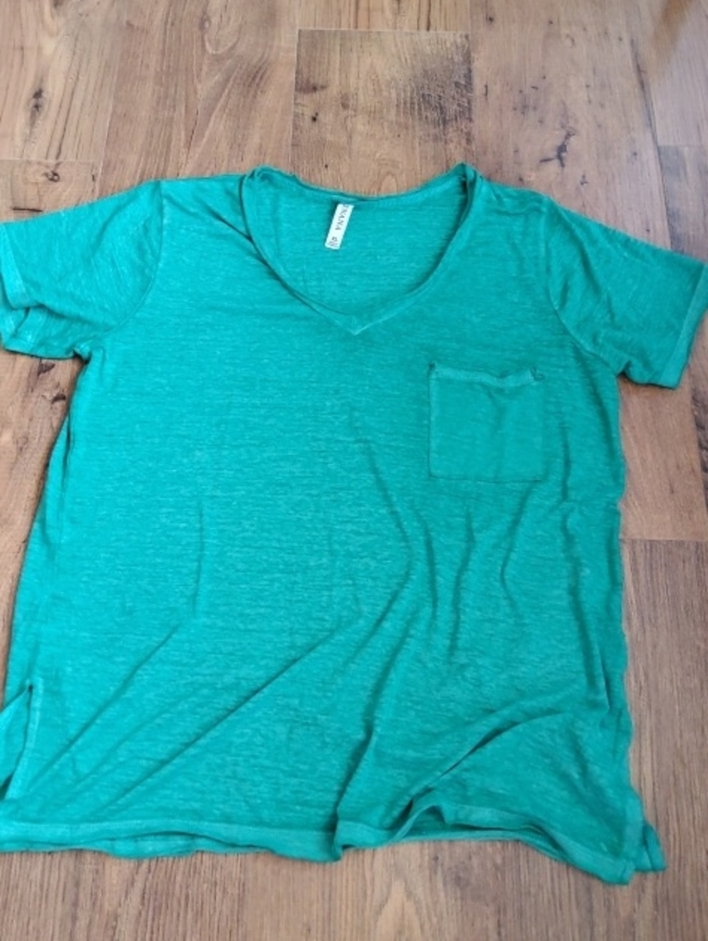 Ladies Zenana Green V-Neck Short Sleeve Burnout Pocket Tee XL Extra Large